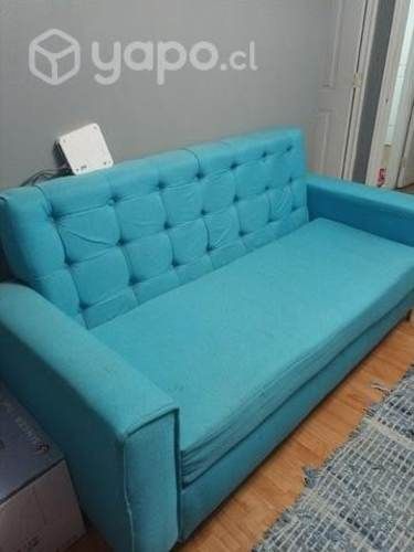 Sillón poco uso, dañado por gato