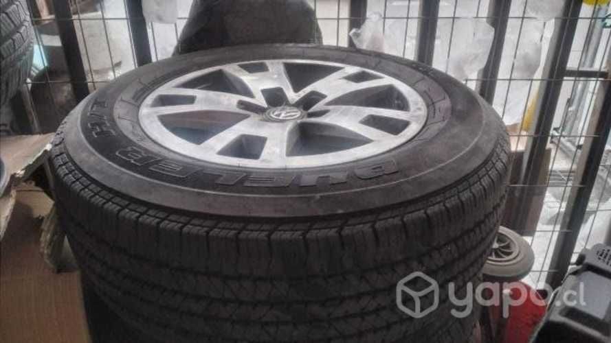 Juego de neumático y llantas Amarok