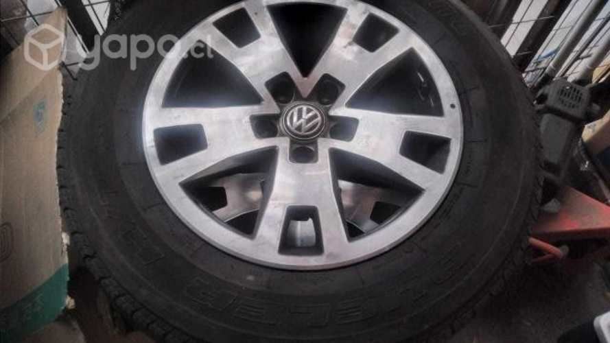 Juego de neumático y llantas Amarok