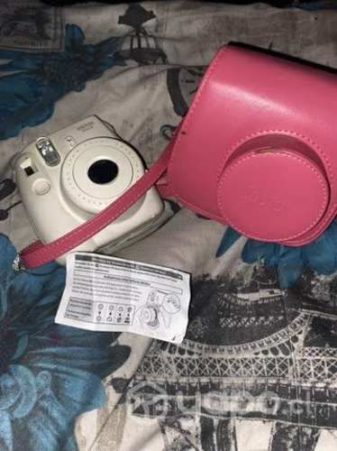 Instax Mini 8 (estuche incluido)