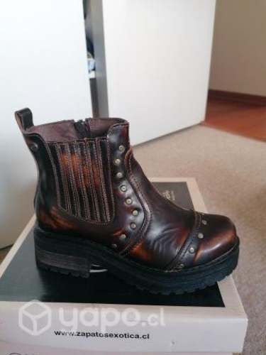 Botines cuero exótica