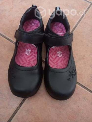 Zapatos Colloky nuevos número 32