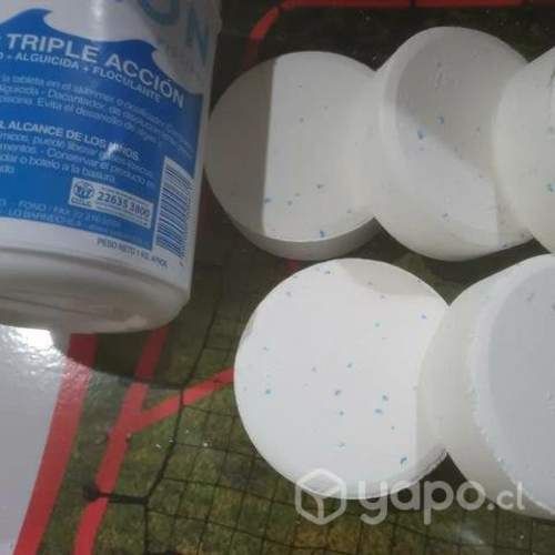 Cloro triple acción para piscina