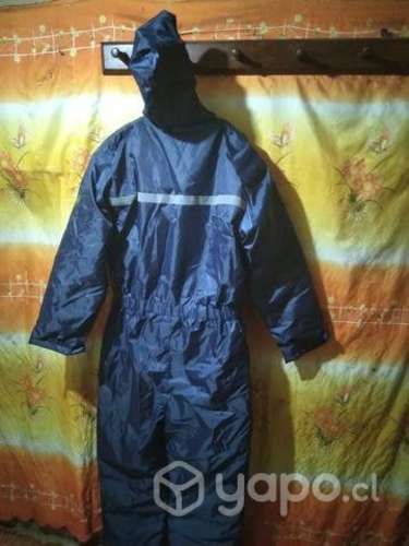 Trajes termicos e impermeables de agua