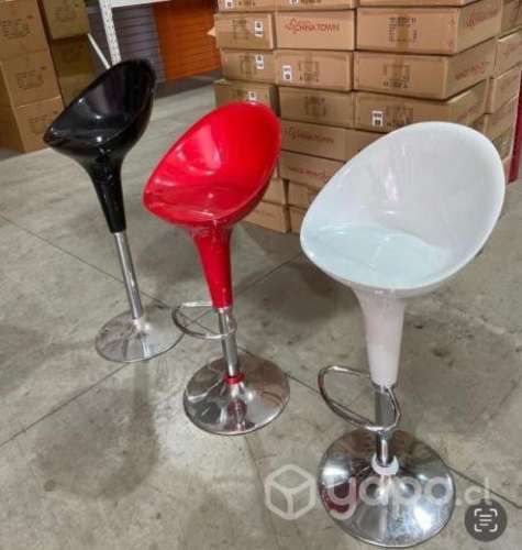 Sillas nuevas con altura ajustable