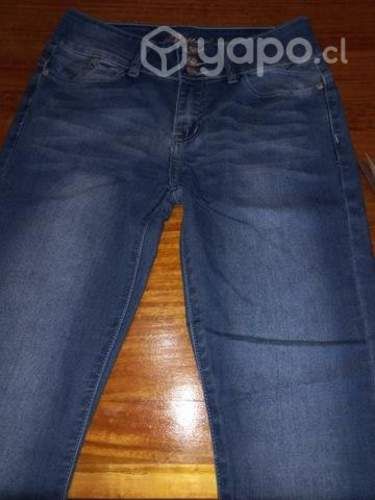 Ropa con poco uso para mujer