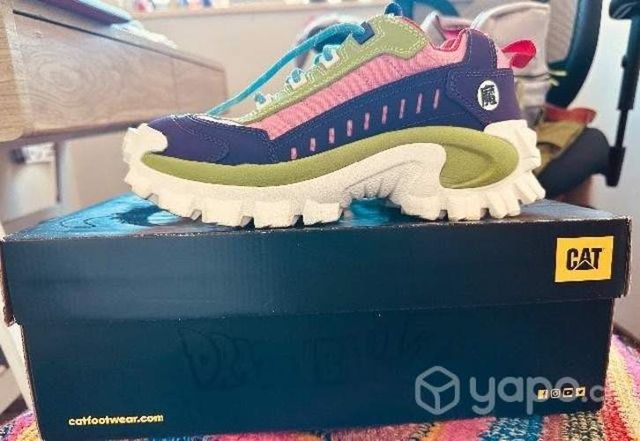 Zapatillas CAT DBZ modelo Piccollo. N 39