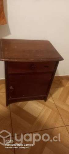 Veladores usados en buen estado