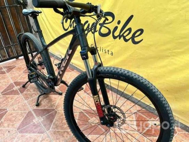 Trek marlin 5 aro 29 año 2022