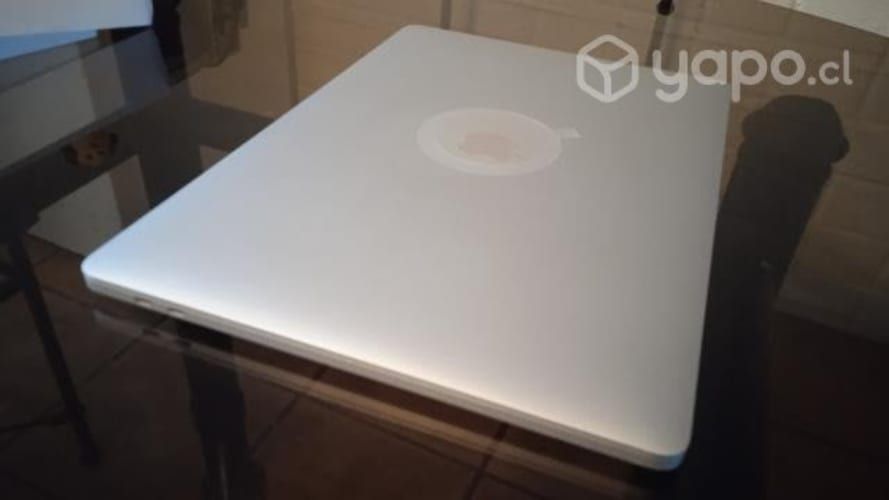 MacBook Pro 15&quot;, pantalla nueva, 3 meses de uso re