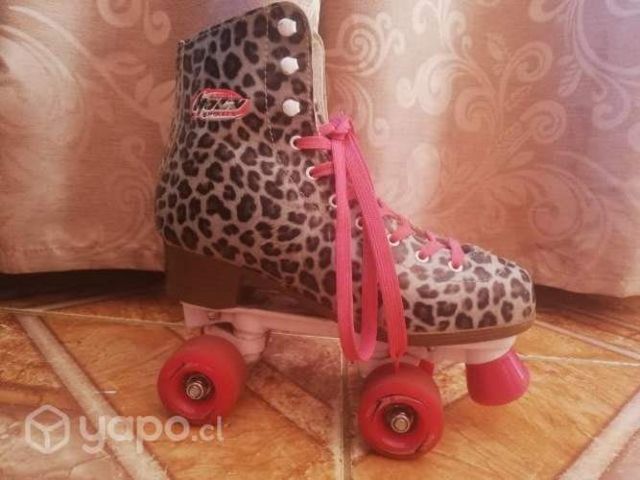Patines de cuatro ruedas marca Holy Sports