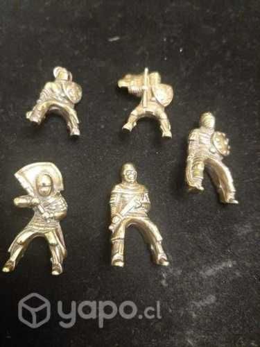 Figura de guerreros templarios