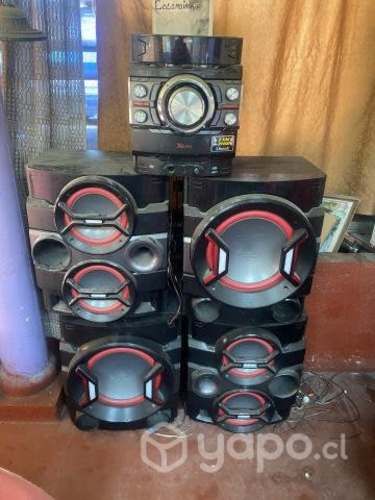 LG minicomponente XBOOM