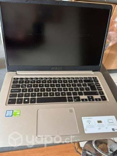 Notebook Asus ao 2022 8 GB de Ram procesador In
