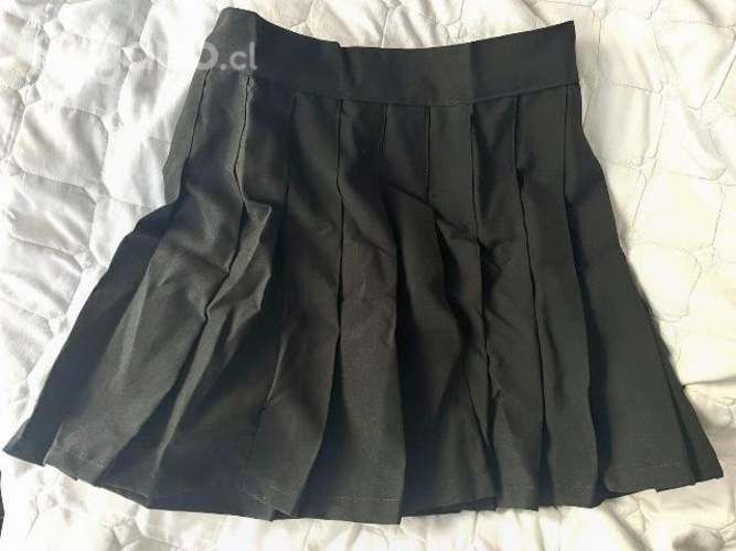 Falda tableada negra