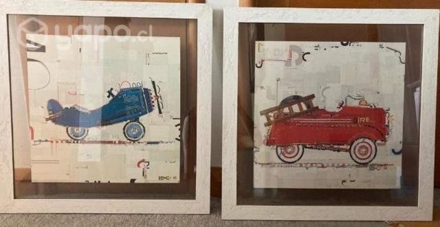 2 cuadros con marco de madera y vidrio.