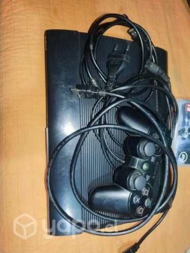 Consola PS3 con 30 juegos