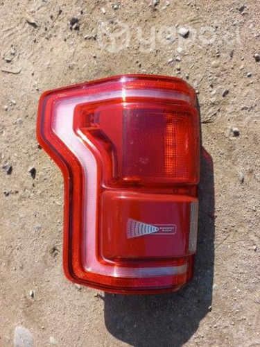 Foco trasero Ford F -150 2019