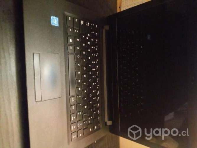 Computador LENOVO