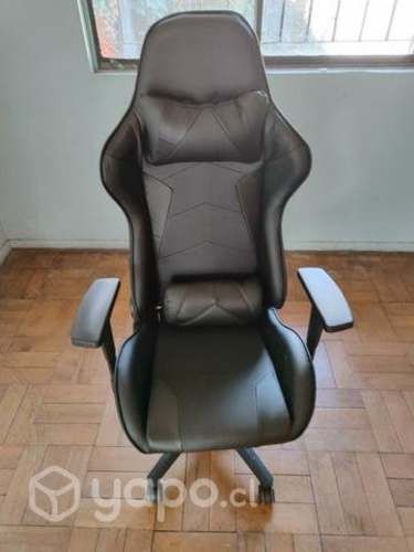 Sillón gamer reclinable y con almohadas nuevo