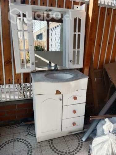 Vanitorio, tina baño , botiquín,