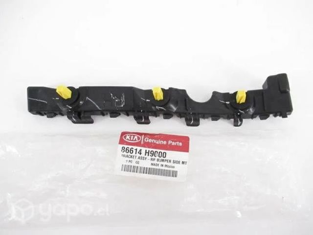 Guía parachoque Trasero DER. KIA RIO HATCHBACK 20'