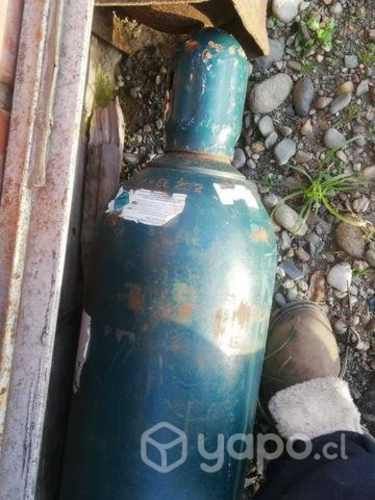 1 Botella de argon y1 botella de oxigeno