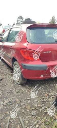 Puerta trasera izquierda Peugeot 307