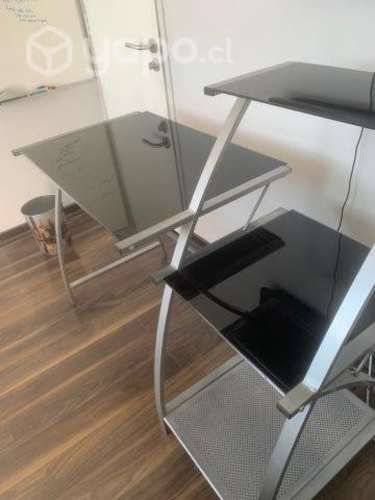 Escritorio de trabajo vidrio con repisa