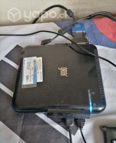 Pc estilo portátil con pantalla