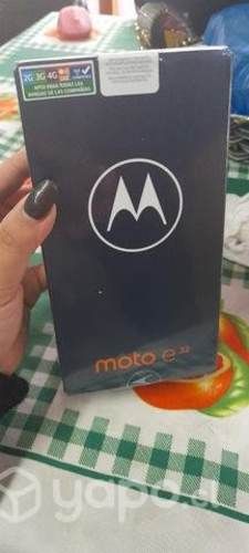 Motorola E32