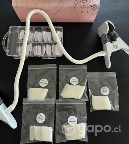 Mano de práctica manicure red iguana original