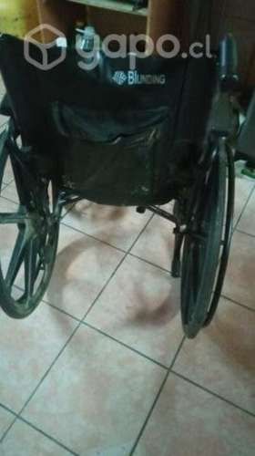 Silla de ruedas en buenas condiciones