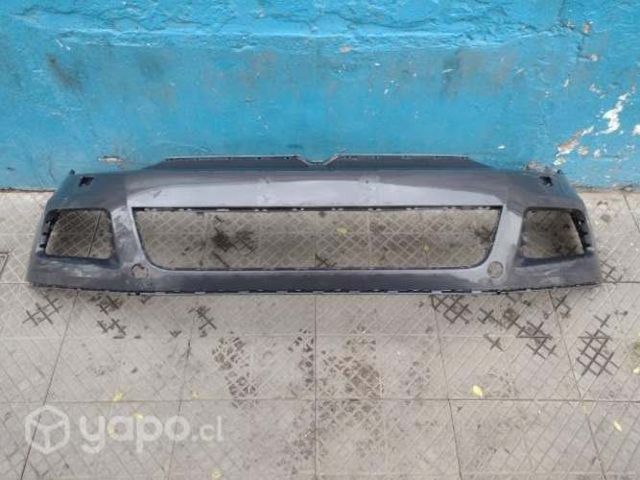 Parachoque del Volkswagen Touareg 2011-2014