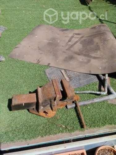 Tornillo de mesa n5 + combo