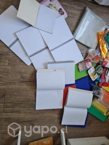 Textos escolares y materiales