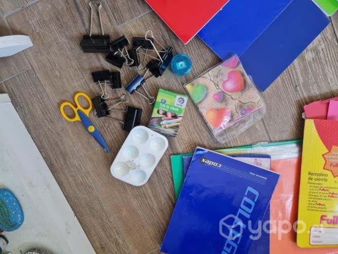 Textos escolares y materiales