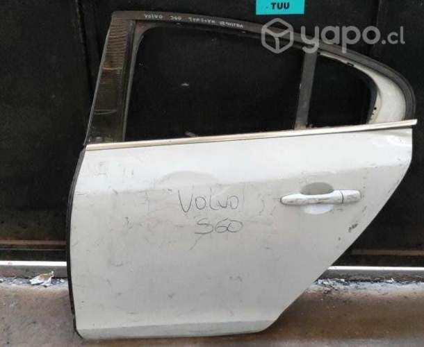 Puerta trasera izquierda volvo s60