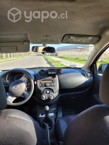 Taxi Básico Nissan Versa año 2012