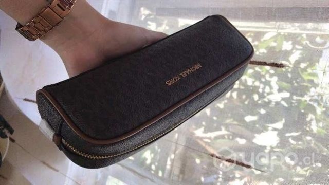 Estuche michael kors