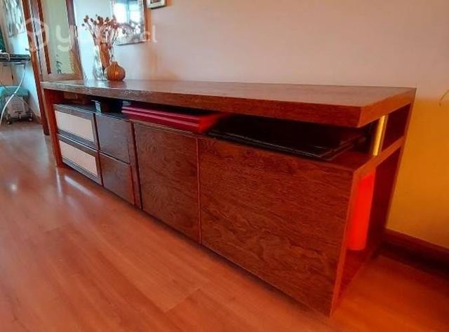 Mueble y repisa