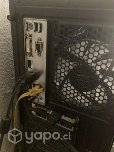 Pc gamer, teclado monitor y mouse