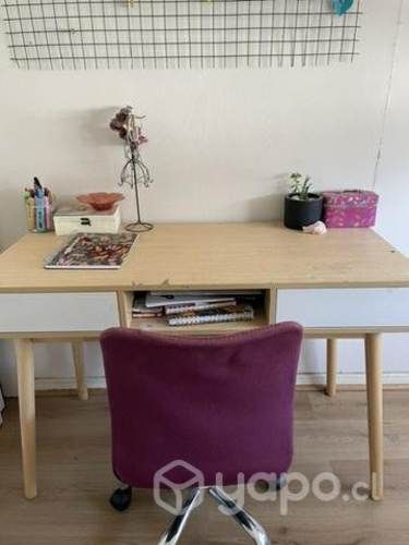 Escritorio con silla