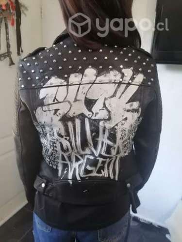 Chaqueta estilo roquera