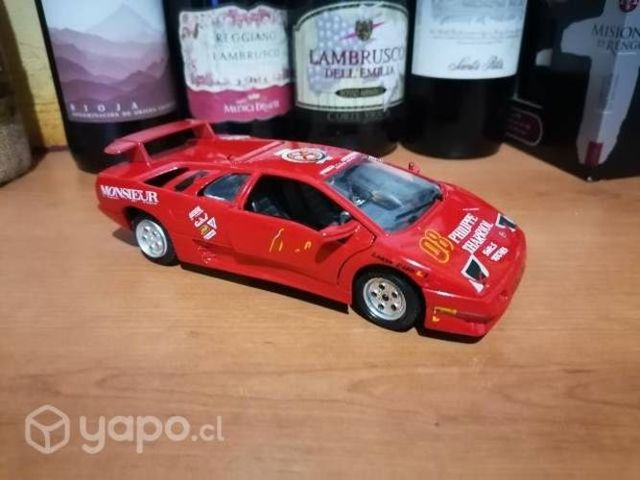 Colección deportivo rojo 1990 1/24