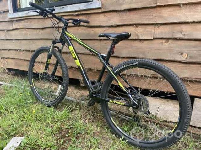 Bicicleta GT Outpost