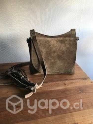 Cartera Prune Gamuza Verde Olivo