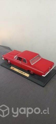 1963 Dodge 330 a escala