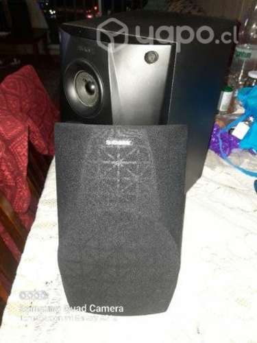 Dos cajas parlantes sony