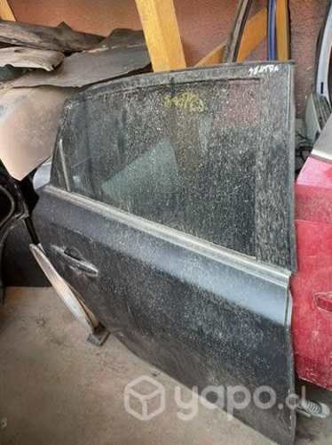 Puerta trasera Nissan sentra 2018